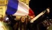 صور إحتفالات عشاق المنتخب الوطني مع الفرنسيين في باريس 