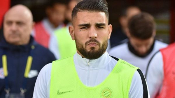المحترفون بالفيديو أندي دولور لا تلعبوا مع الفيروس والتزموا بيوتكم