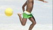 صور: ‫#‏رونالدو‬ يستمتع بالعطلة الصيفية على الشاطئ برفقة إبنه وبعض الصديقات في جزر الباهامز